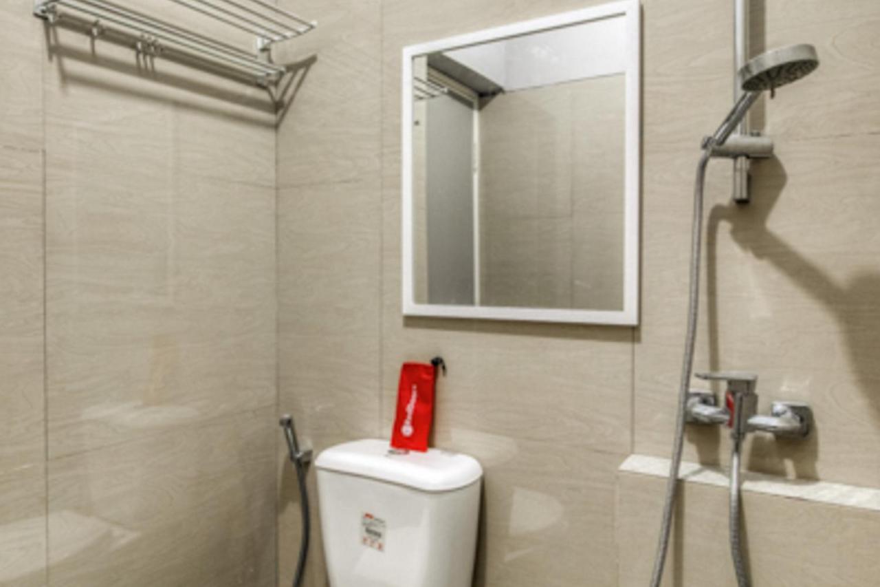 Hotel Reddoorz Near Malioboro Tugu Station Jogja 2 à Yogyakarta Extérieur photo